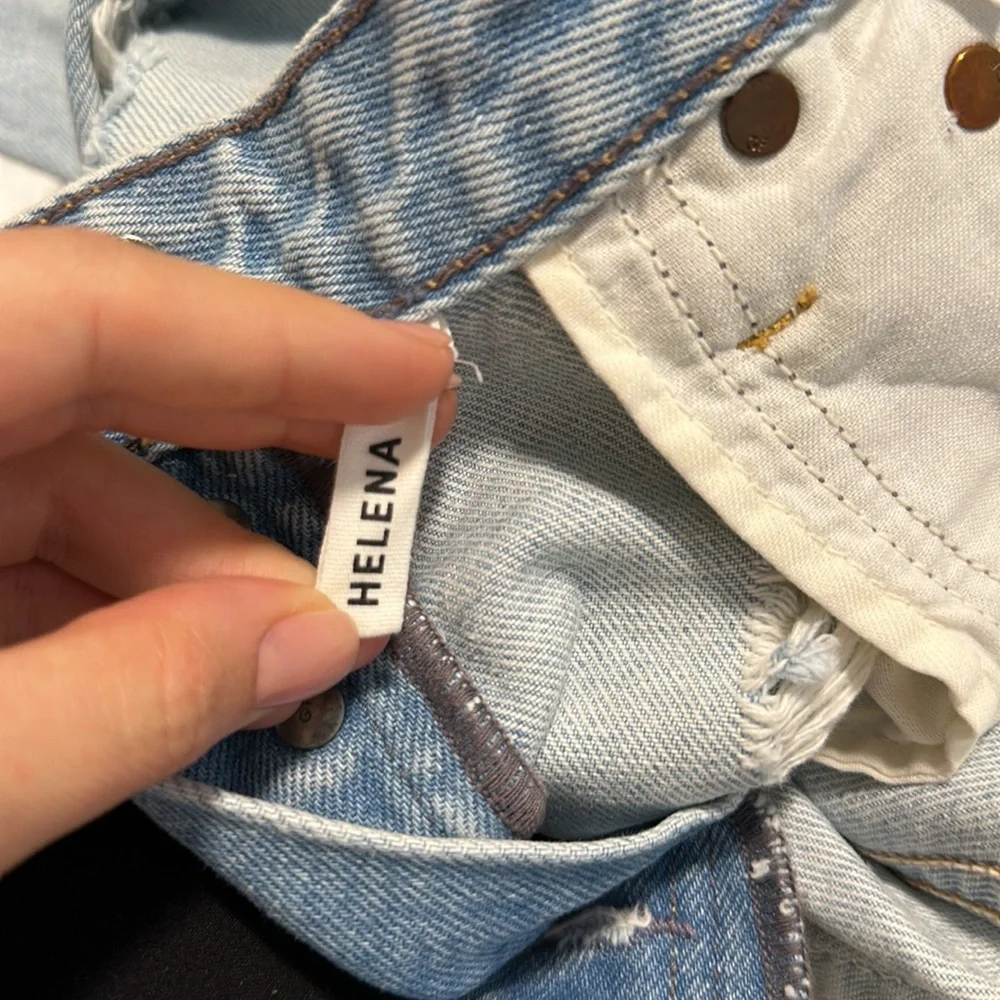 Jeans (revolve) - Picture 9 of 10